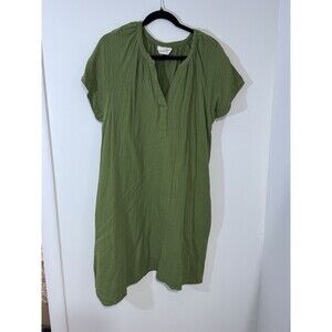 Universal Thread Green Shift Dress V-Neck Short Sleeve Pullover Pockets Size L